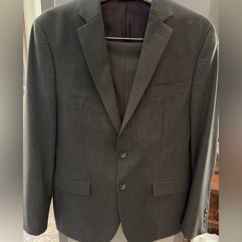 Ryan Seacrest Distinction Modern Fit Gray Mens Suit 38S